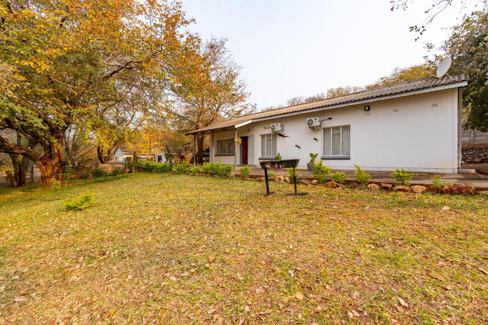 Wood Road Guest Lodge Καταρράκτες Βικτωρίας Εξωτερικό φωτογραφία